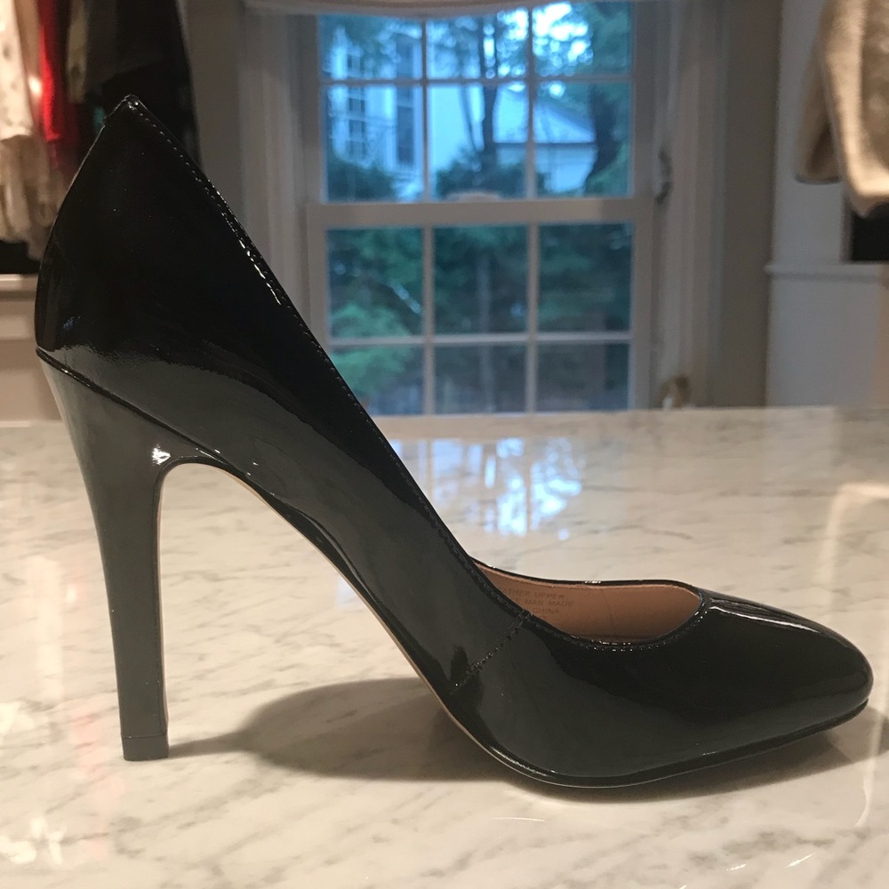 Gorgeous NIB Joan & David Patent 4” Leather Pumps